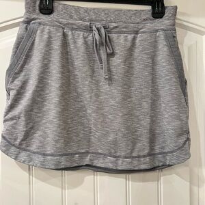 Athleta gray skirt drawstring size small, yoga, activewear excellent
